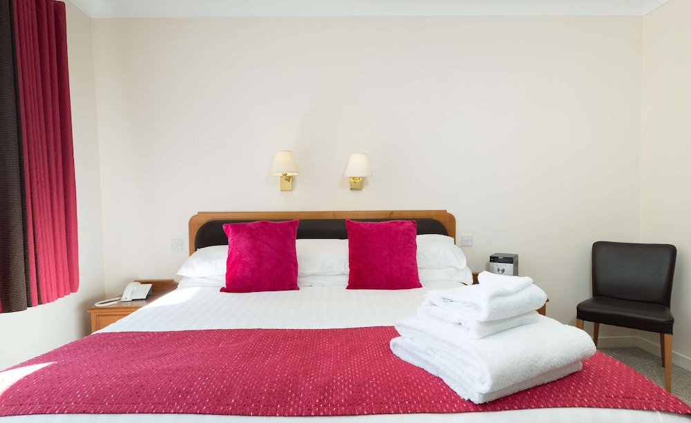 Deluxe Room, 1 King Bed, Non Smoking - Photo 4