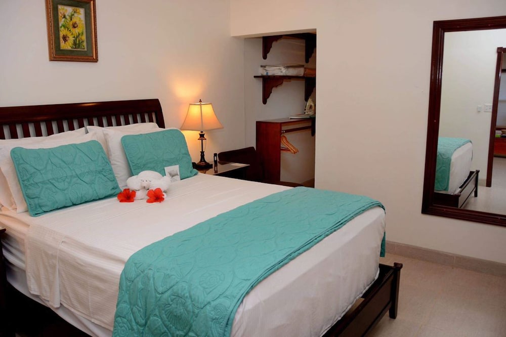 Comfort Single Room, 1 Bedroom, Beach View (hibiscus) photo 3