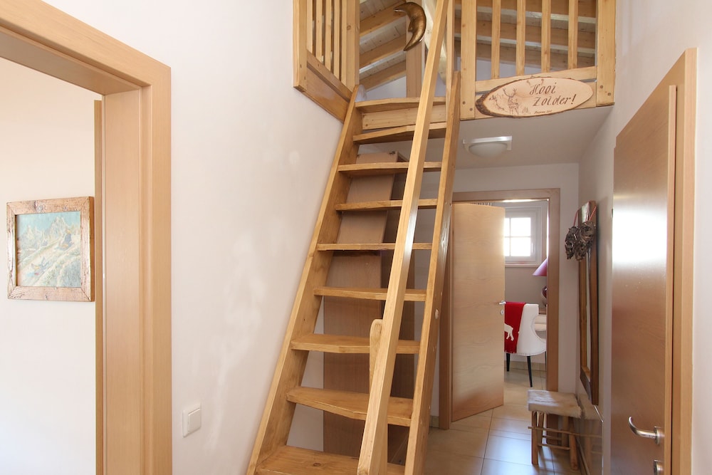 Superior Maisonette Apartment, 2 Bedrooms, Balcony, Mountain View (Excl. 163 EUR cleaning fee) photo 3