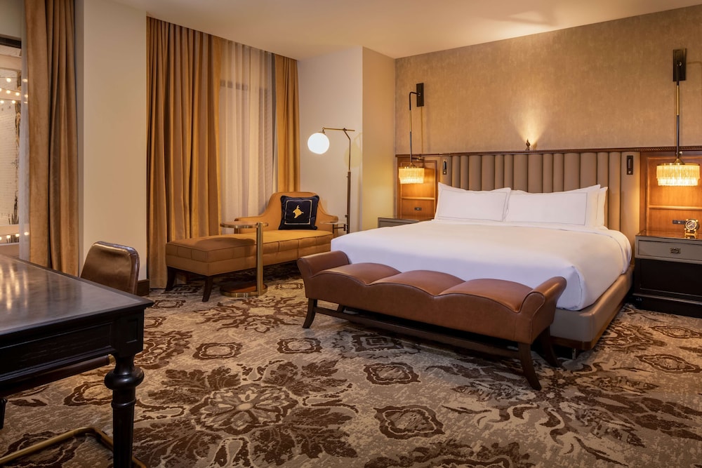 Suite, 1 King Bed, Non Smoking