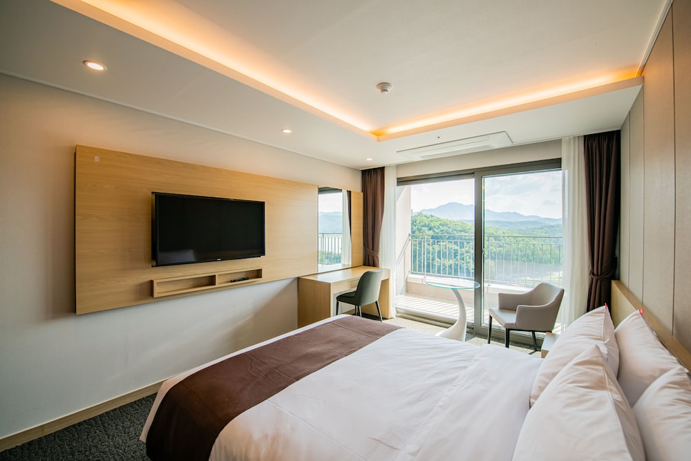 Standard Double Room - Photo 2