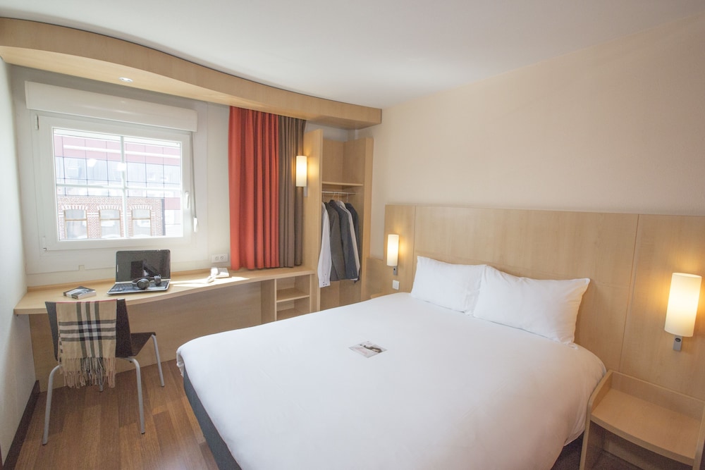 Standard Room, 1 Double Bed - Photo 5