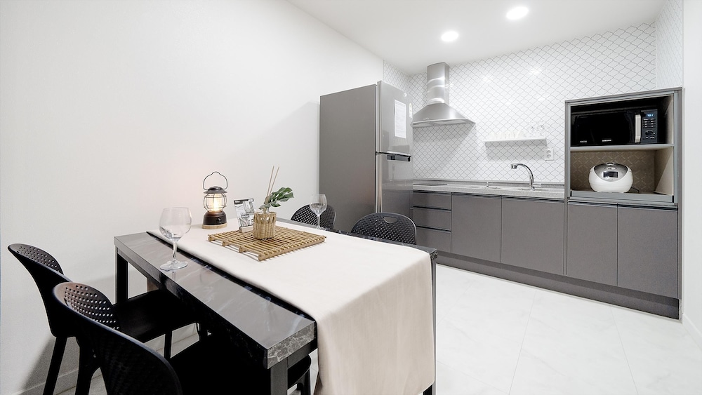 Basic Room, 1 Bedroom (Suite Room 307) - Photo 4