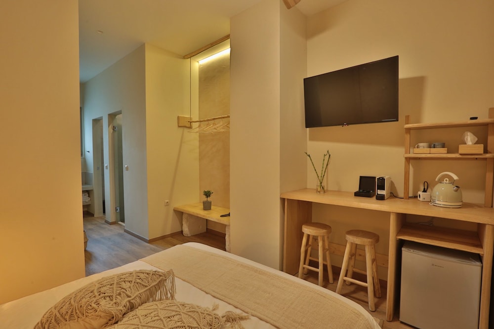 Double Room, Terrace (Jasmine) photo 3