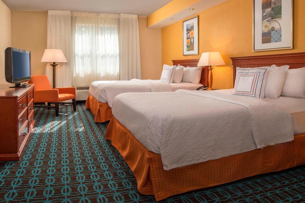 Suite, 2 Double Beds photo 1