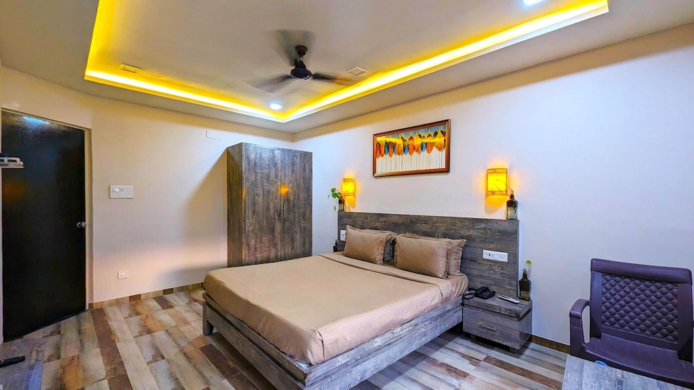 Deluxe Room - Photo 3