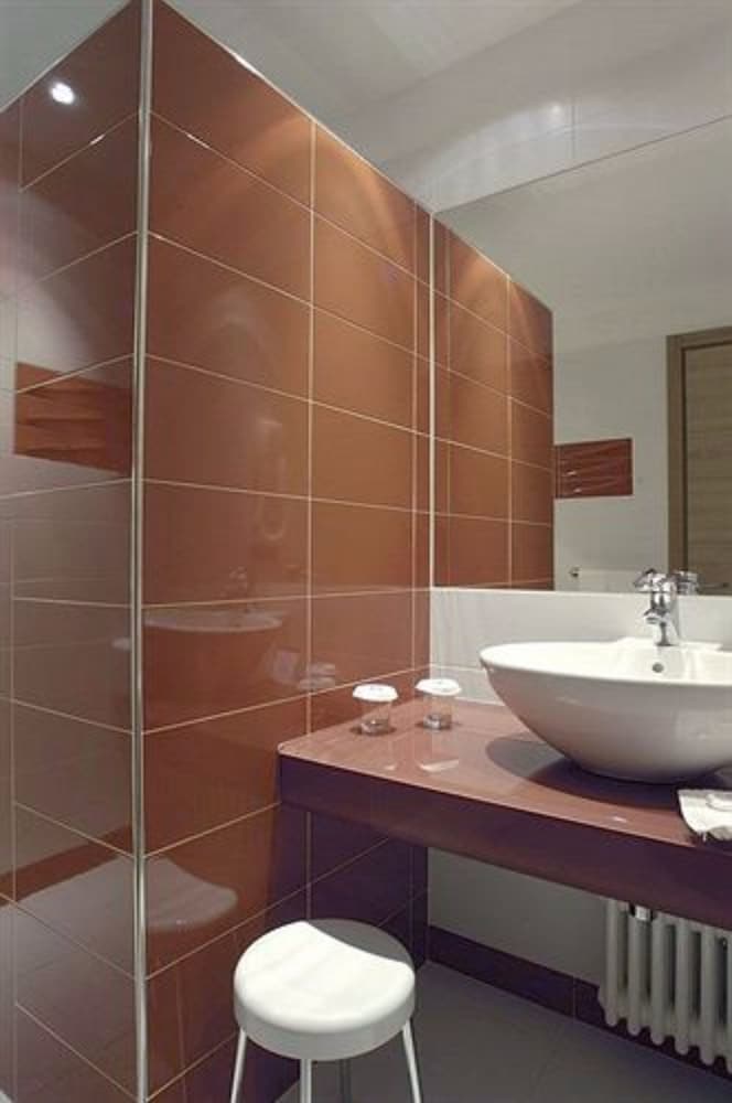 Double Room Single Use - Photo 2