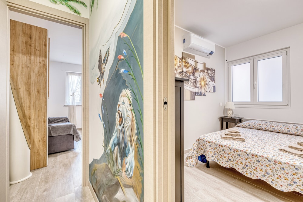 Family Apartment, Multiple Bedrooms, Sea Facing (Merlo C - town center & private) photo 2