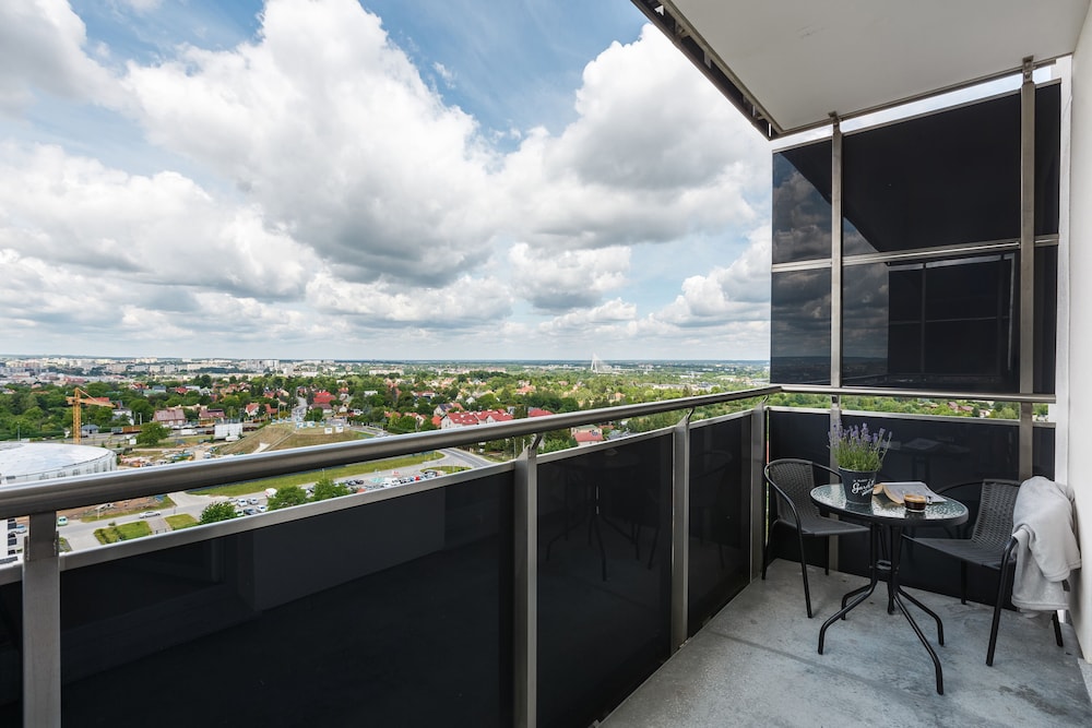 Superior Apartment, 2 Bedrooms, Balcony, City View photo 2