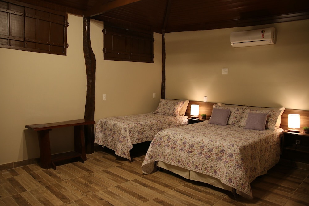 Family Room, Multiple Beds, Non Smoking photo 1