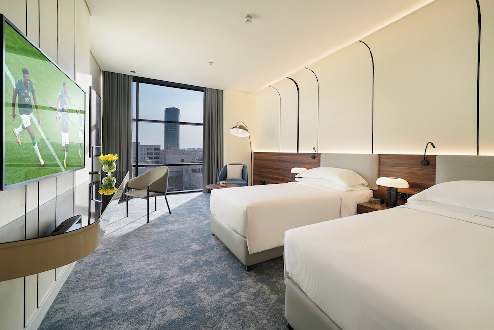 Deluxe Room, 2 Twin Beds (Olaya Street View)