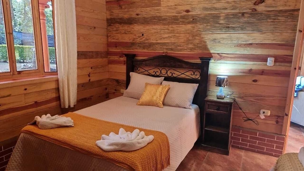 Family Cabin, Multiple Beds photo 1