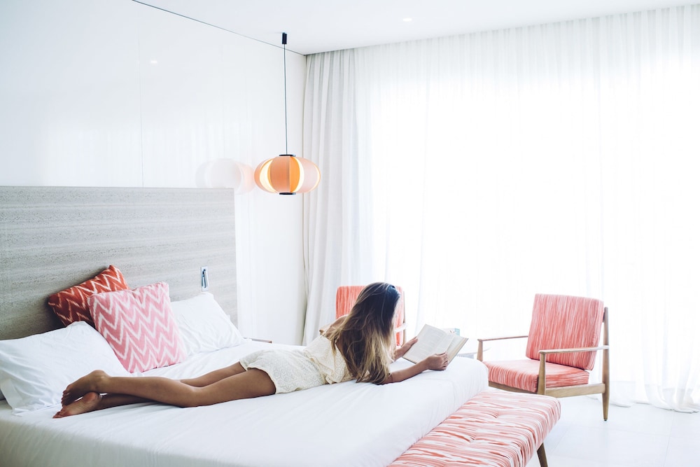Junior Suite (includes private terrace upstairs)