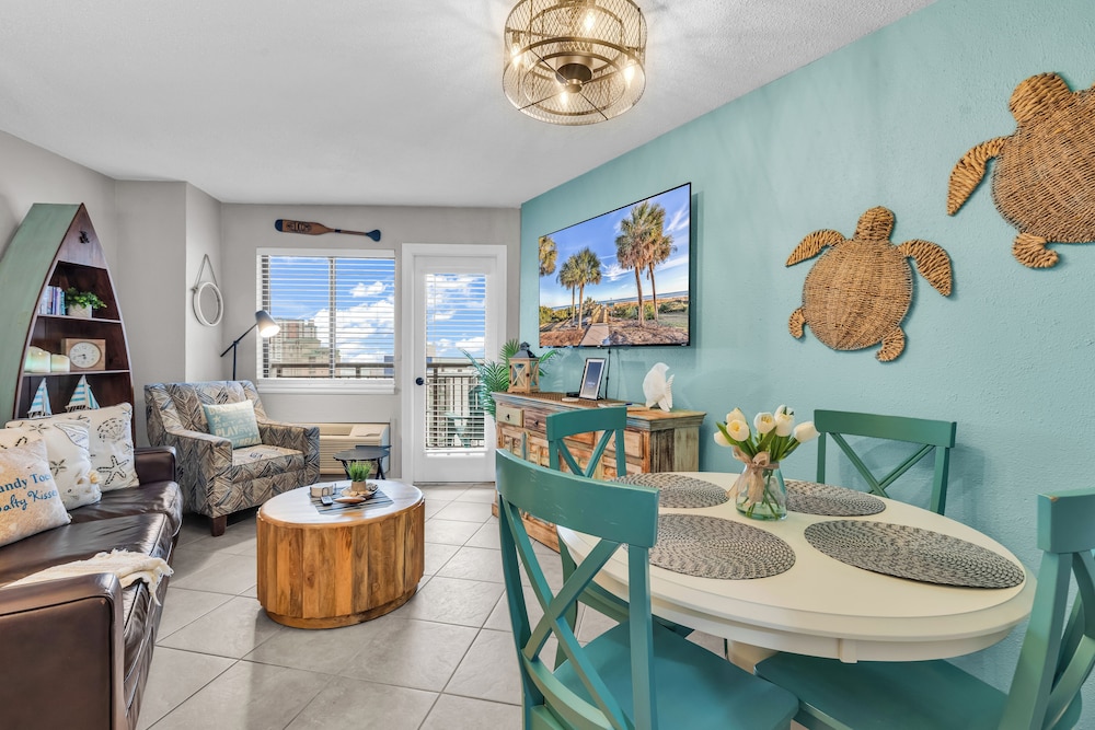 Signature Condo, 1 Bedroom, City View, Beachfront