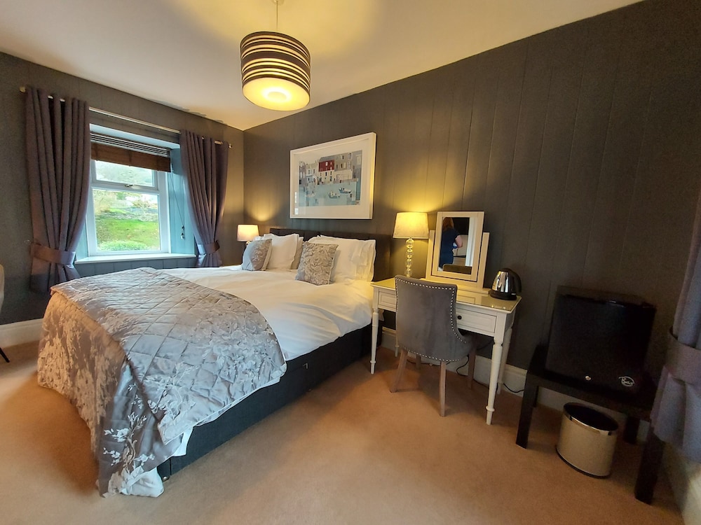Double or Twin Room, Garden View (Nine Maidens) photo 3