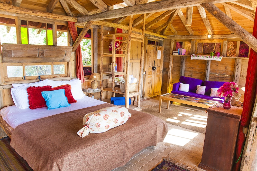 Deluxe Double Room, 1 Queen Bed, Non Smoking, Sea View photo 1