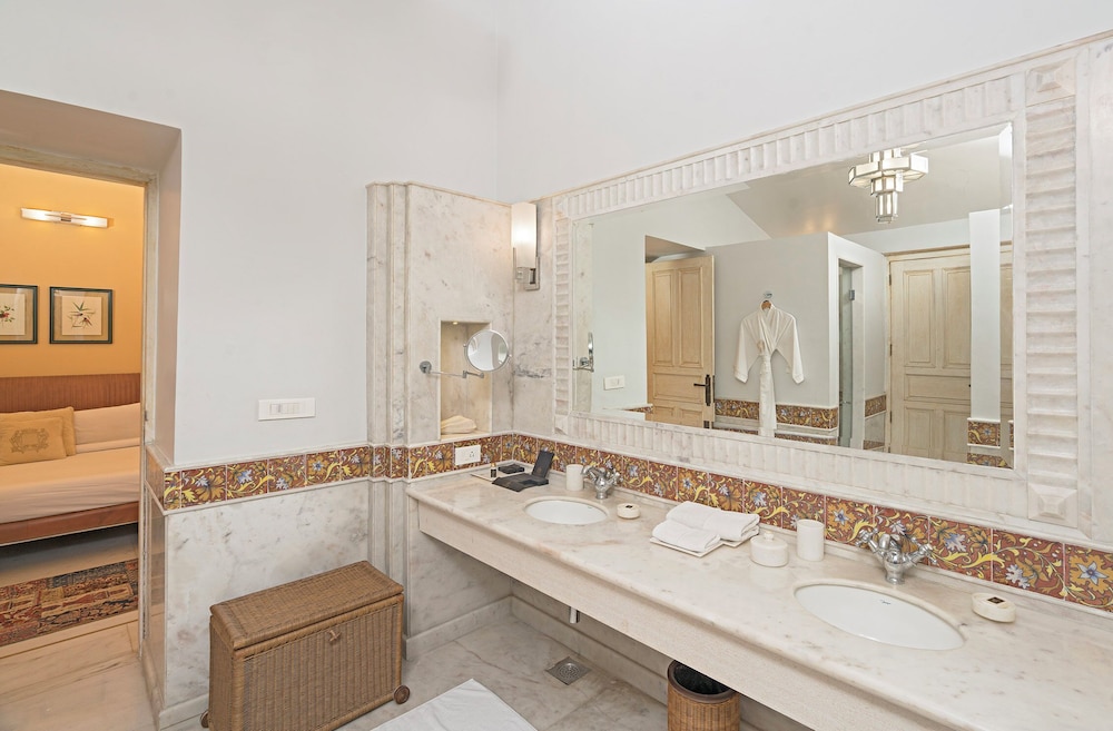 Superior Double or Twin Room, Patio, Garden View photo 3