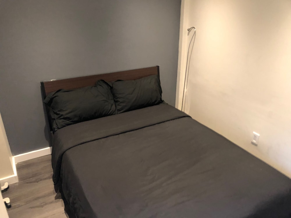 Standard Studio Suite (Apartment 402) photo 3