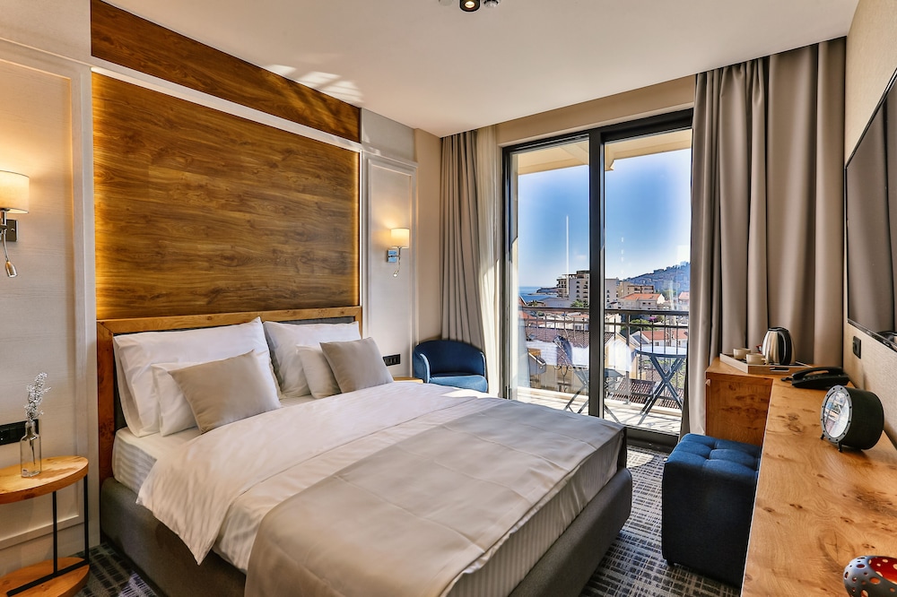 Standard Double Room - Photo 1