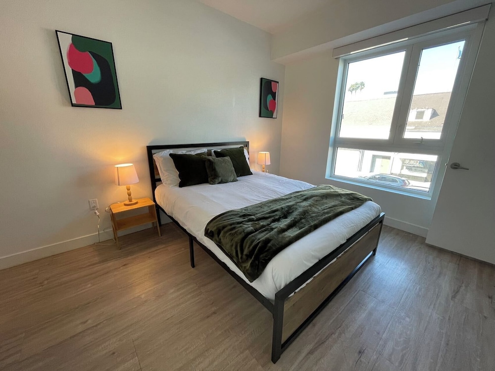 Deluxe Condo