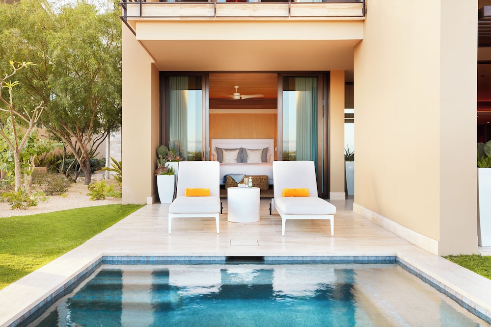 Coastal View Two Bedroom King Residence With Pool