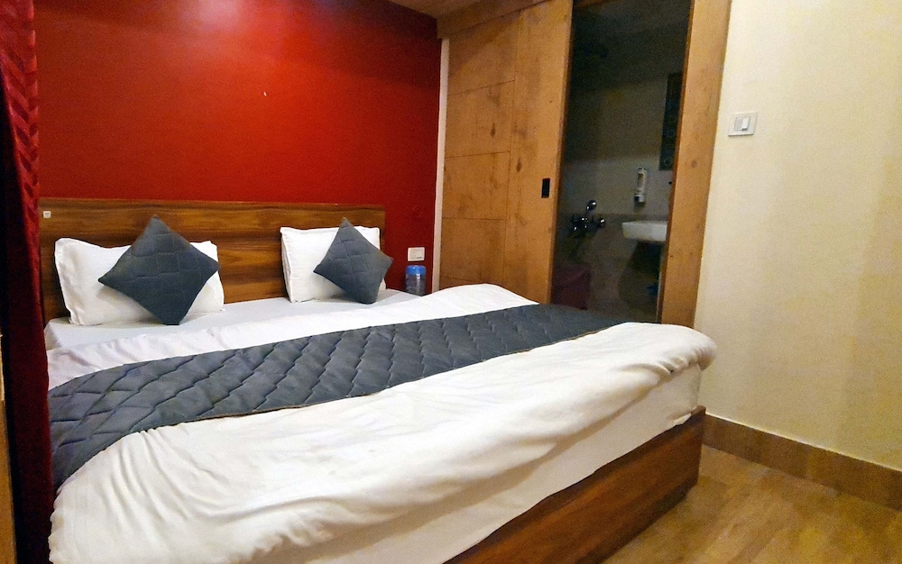 Deluxe Double Room - Photo 6