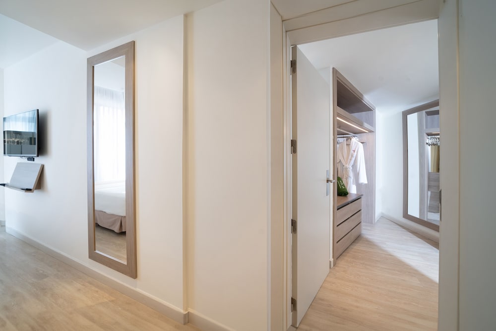 The Level, Family Suite