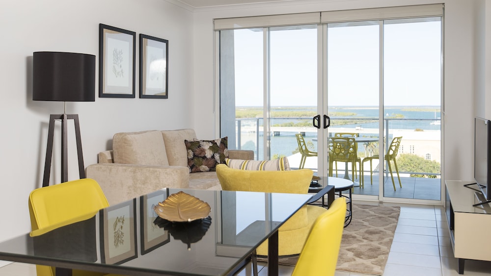One Bedroom Riverview Apartment with balcony