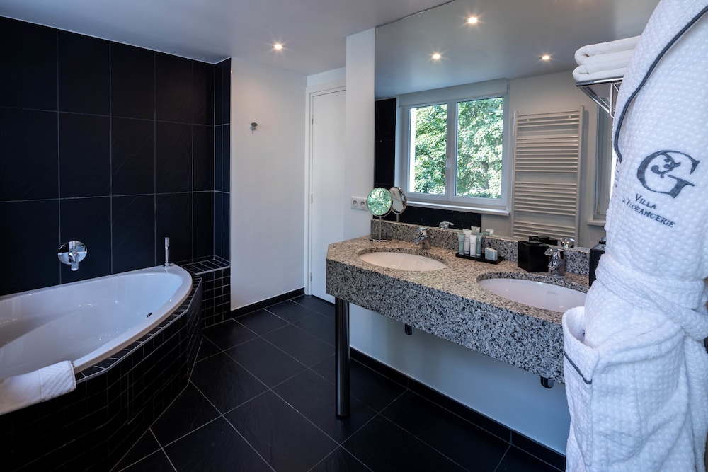 Deluxe Double Room - Photo 7