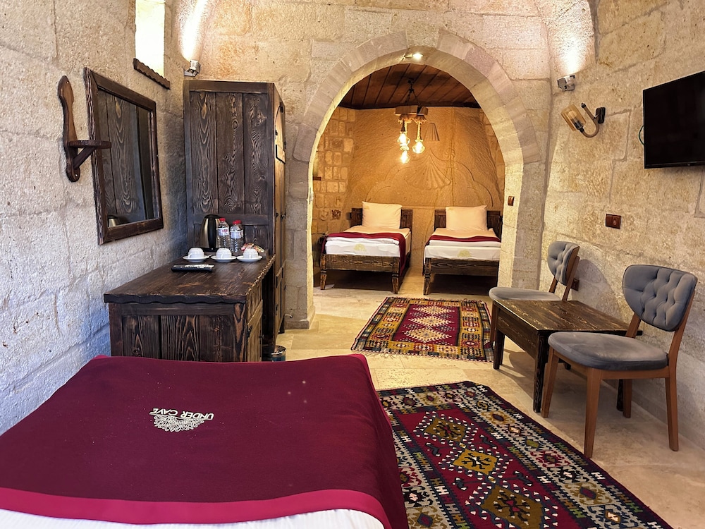 Standard Triple Room - Photo 7