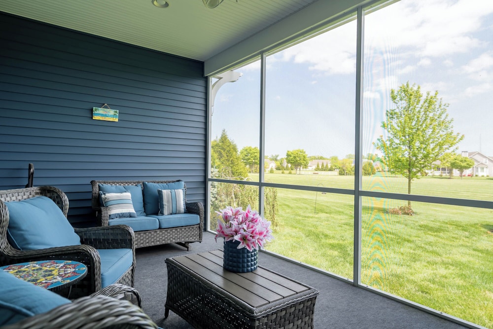 House, Multiple Beds, Patio, Garden View (Villages at Five Points Serenity) photo 2