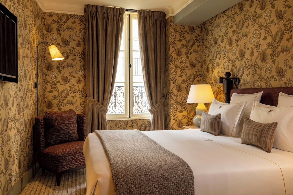 Traditional Quadruple Room, City View photo 2