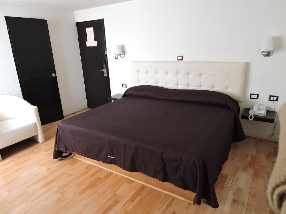 Superior Double Room, 1 King Bed photo 3