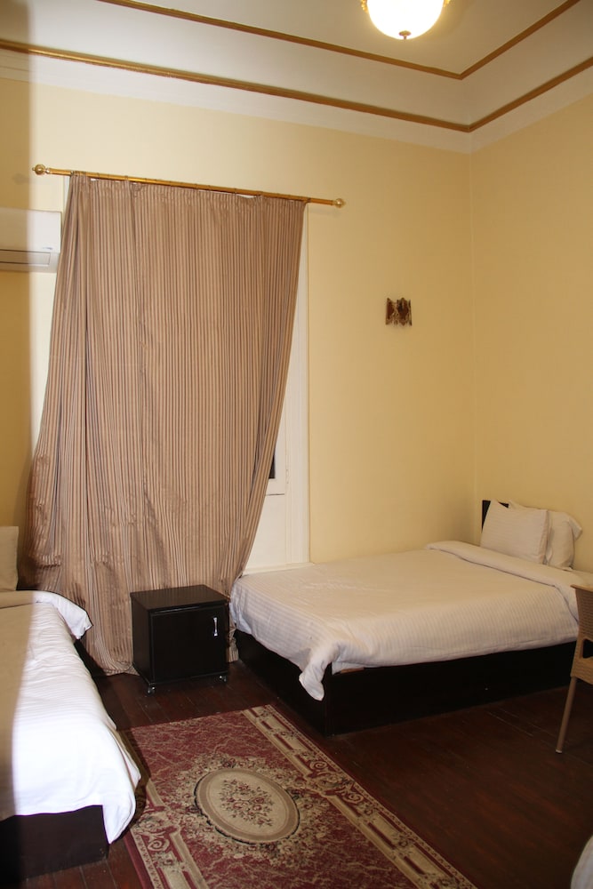 Triple Room, Private Bathroom - Photo 11