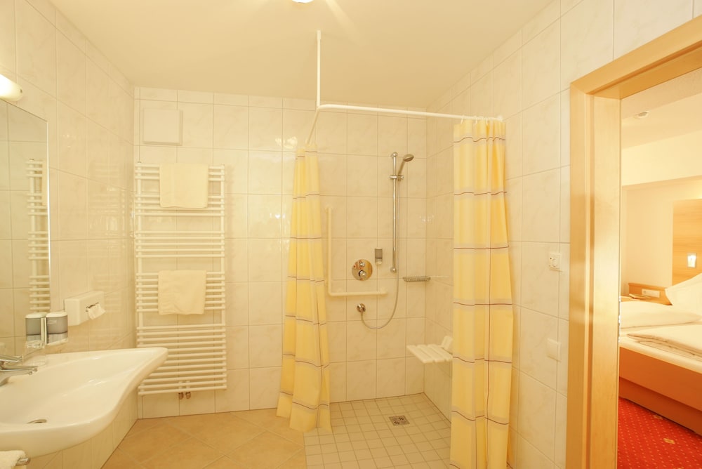 Comfort Double Room, 1 Bedroom, Accessible, Terrace - Photo 2