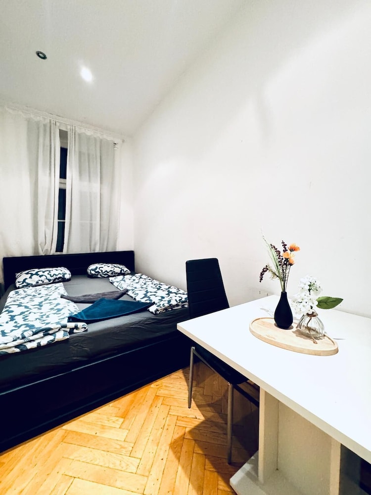 Basic Room