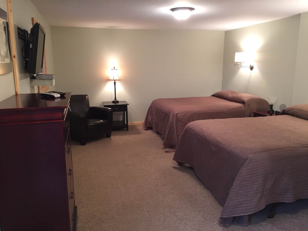 Standard Room, 2 Queen Beds photo 2