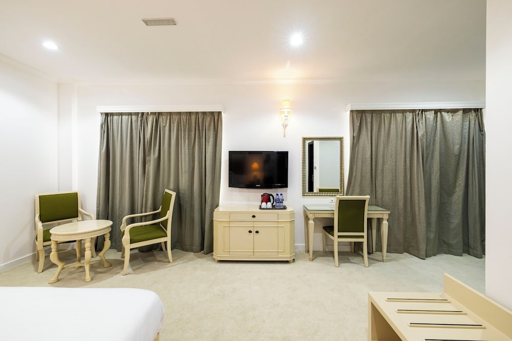 Standard Double Room, City View photo 3