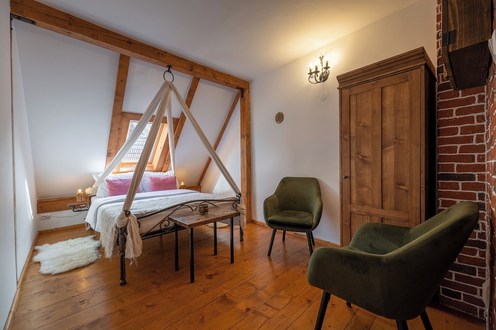 Standard Double Room, City View