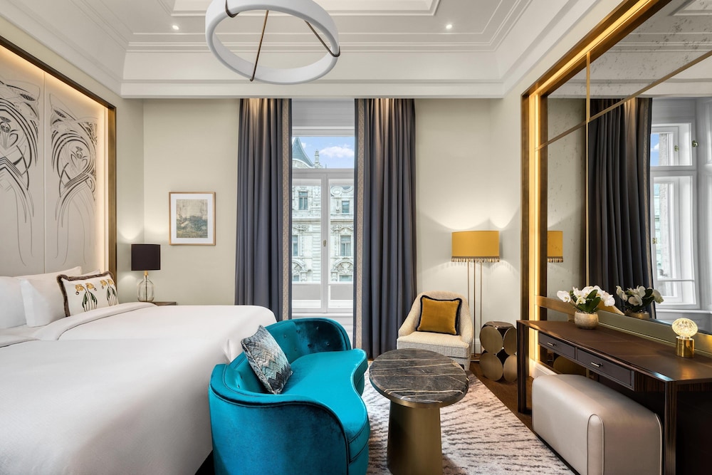 Deluxe Room, 2 Twin Beds, City View - Photo 2