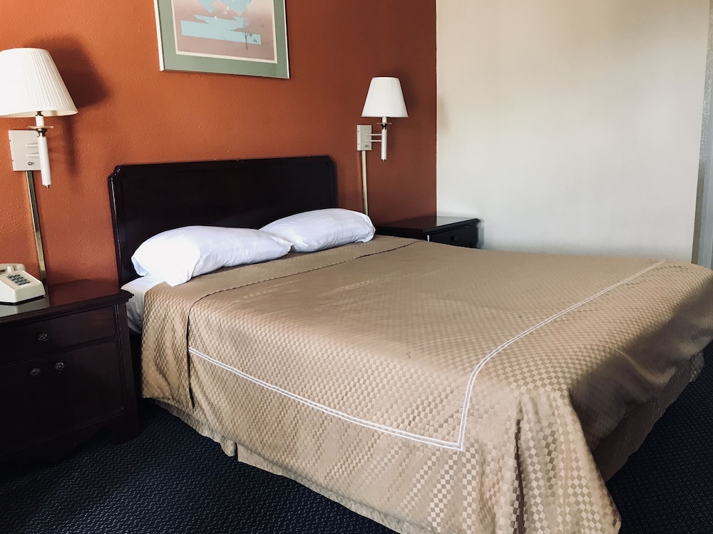 Room, 1 Queen Bed, Non Smoking photo 2