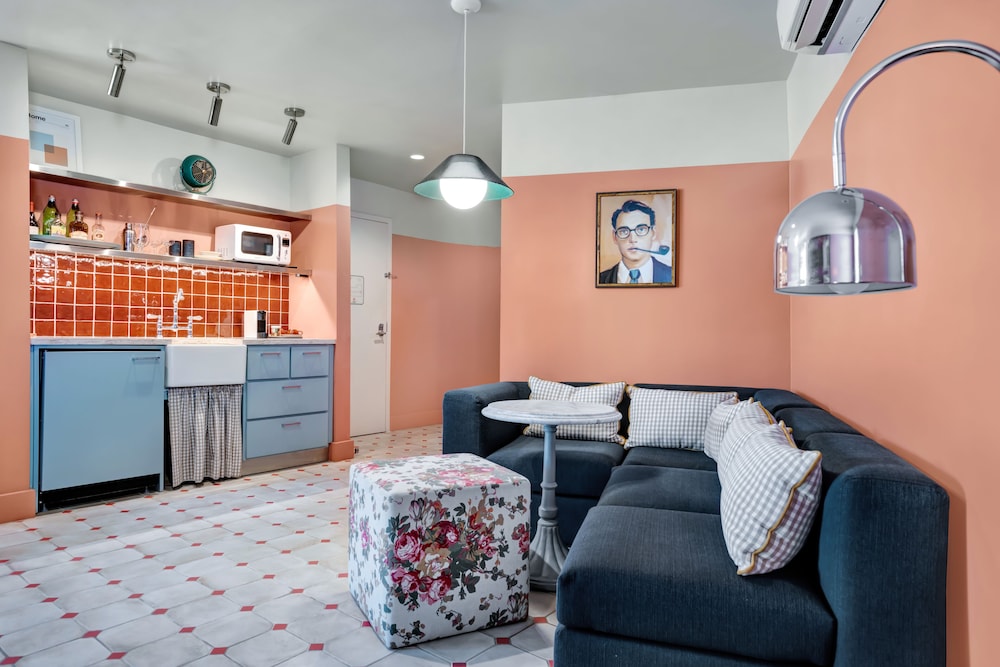 Grand Studio, 1 King Bed