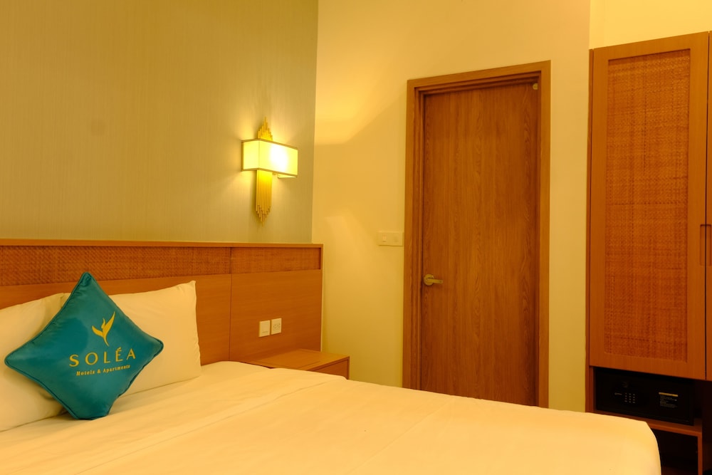 City Apartment, Multiple Beds, Kitchen, Garden Area