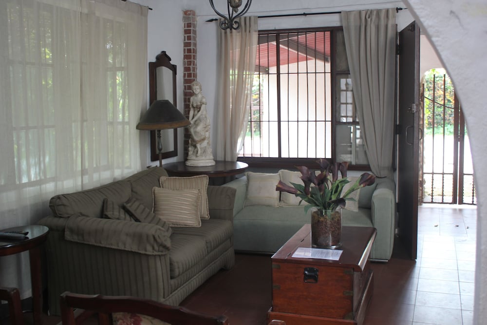 Family Chalet, Multiple Beds, Non Smoking, Garden View photo 3