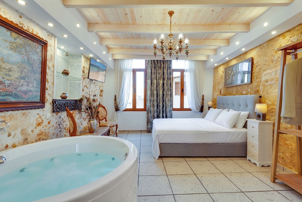 Deluxe Studio Suite