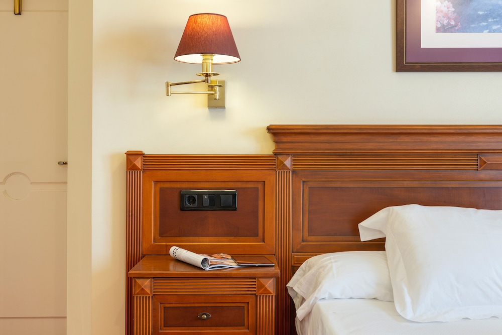 Double Room - Photo 2