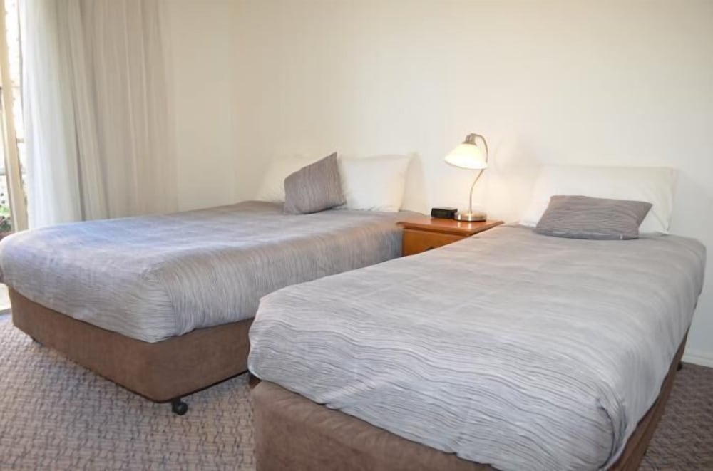 Standard Room, Non Smoking, Balcony (Twin Share) photo 1