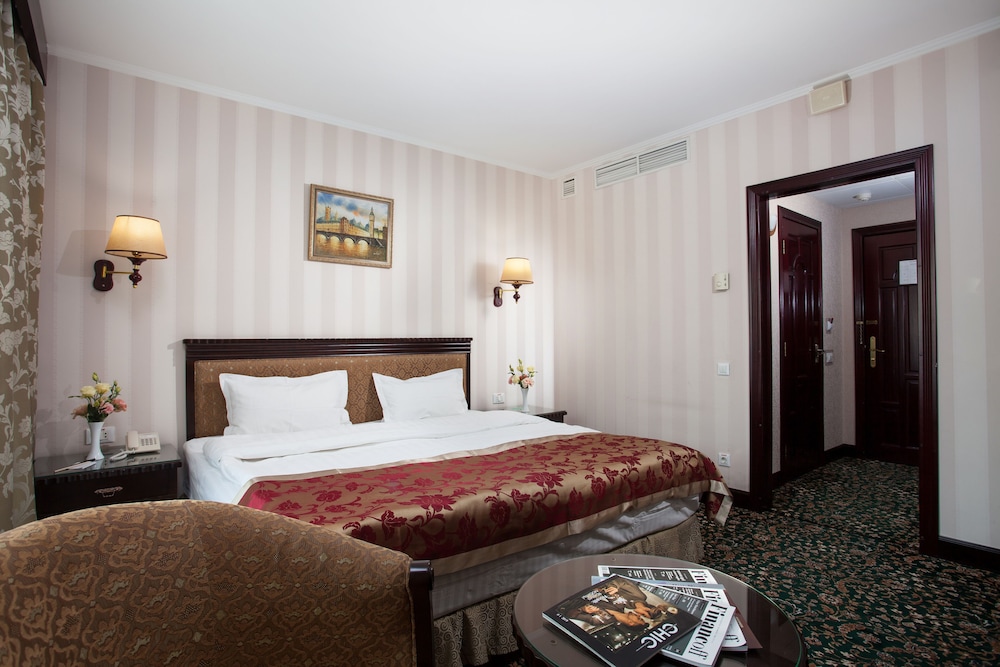 Luxury Room, 1 Bedroom, Balcony, Park View photo 1