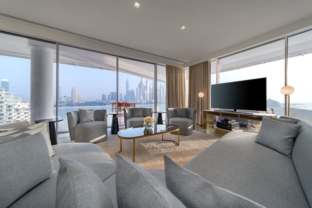 3 BED | XL Terrace Pool Suite
