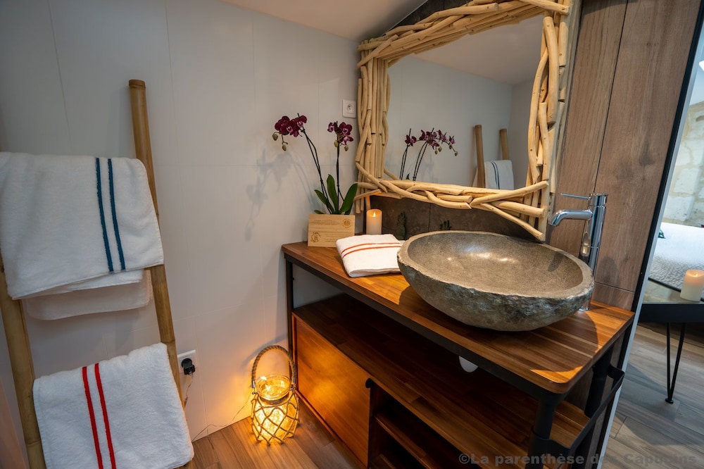 Suite Exotique Luxe with private whirlpool bath on terrace photo 2